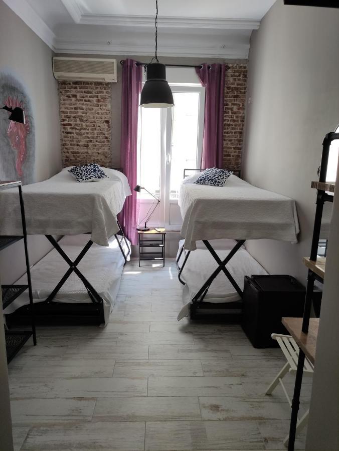 Hostal Hispalense Мадрид Екстер'єр фото