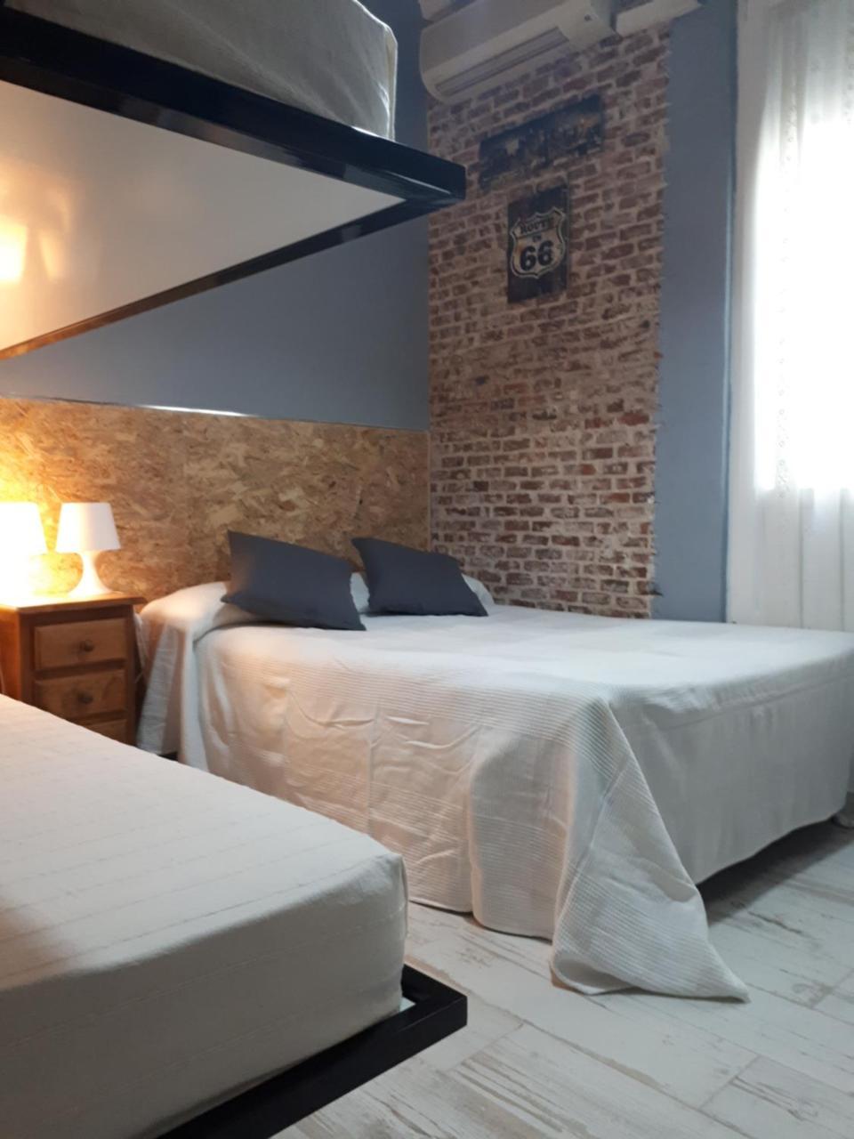 Hostal Hispalense Мадрид Екстер'єр фото